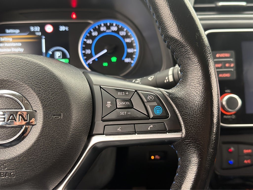 Vehicle Image 26