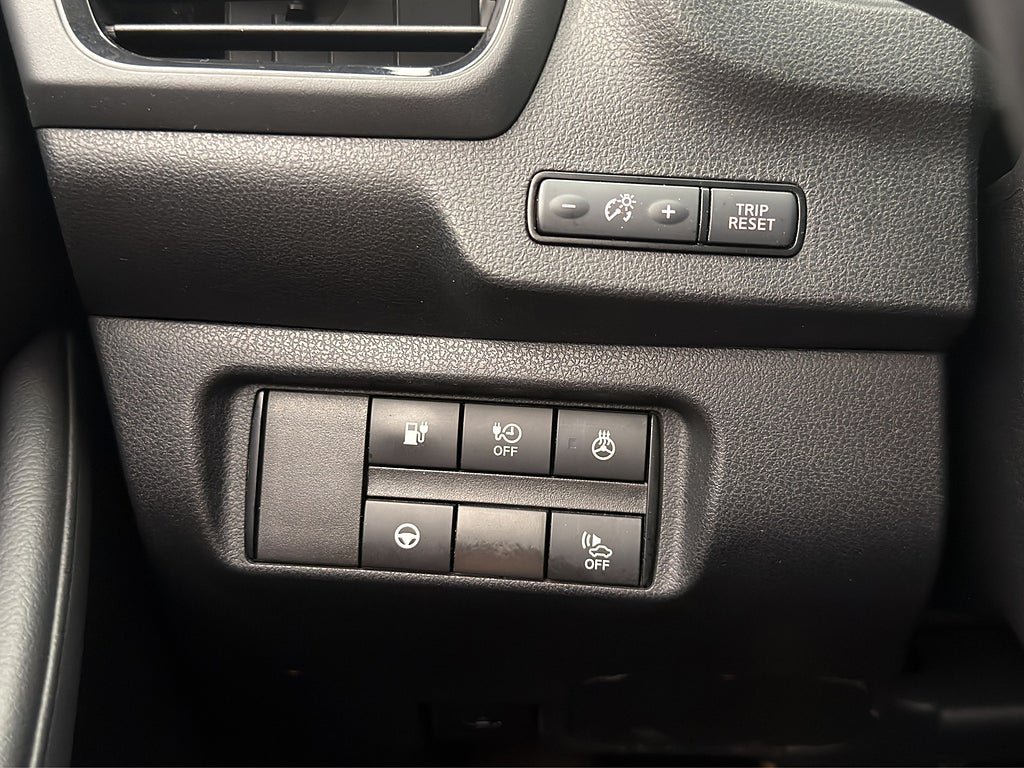 Vehicle Image 28