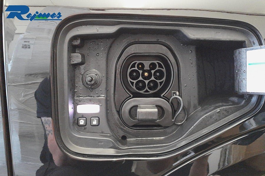 Vehicle Image 17