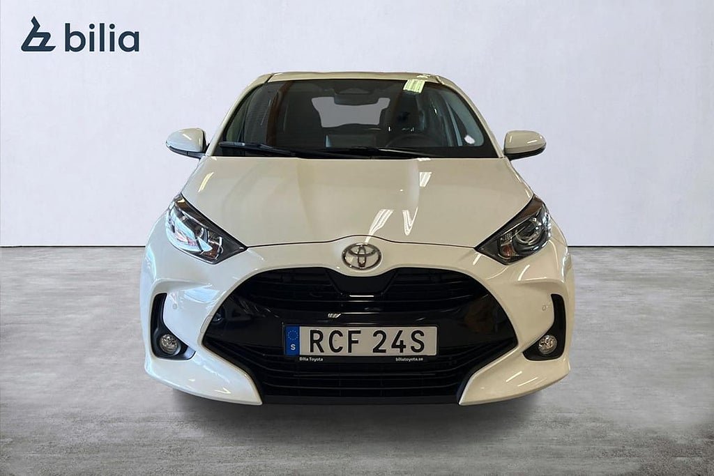 Vehicle Image 6