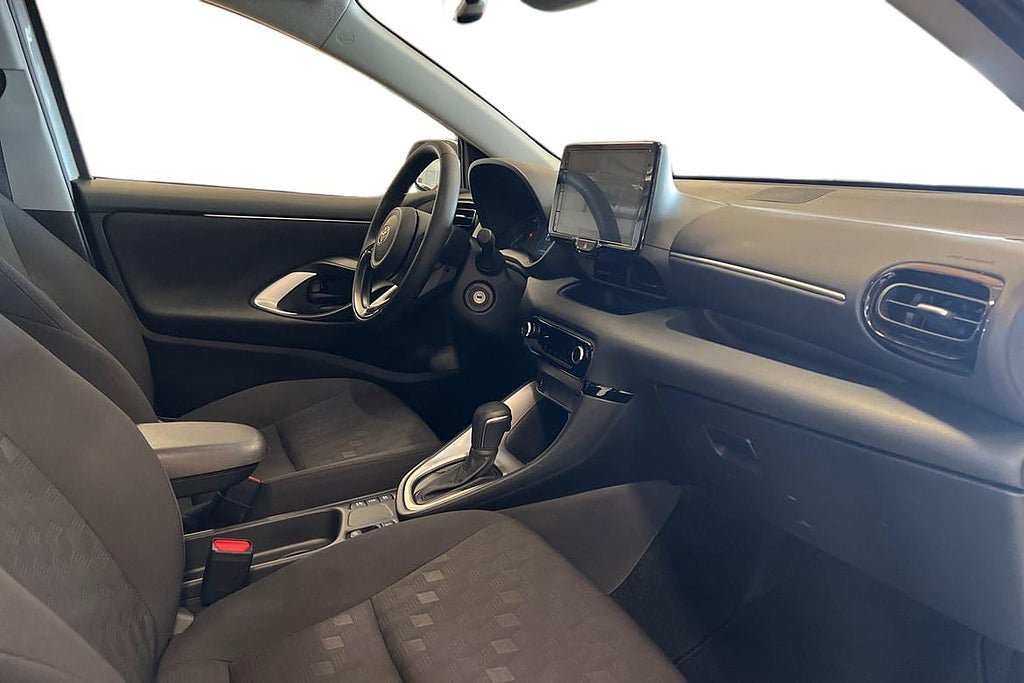 Vehicle Image 7