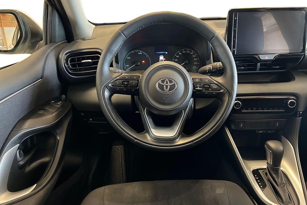 Vehicle Image 11