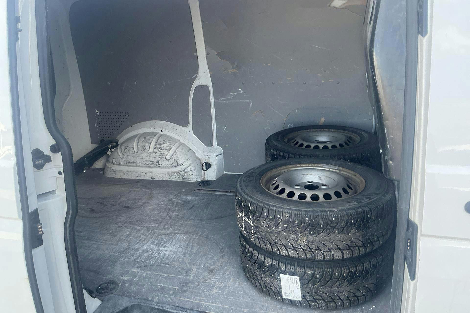 Vehicle Image 8