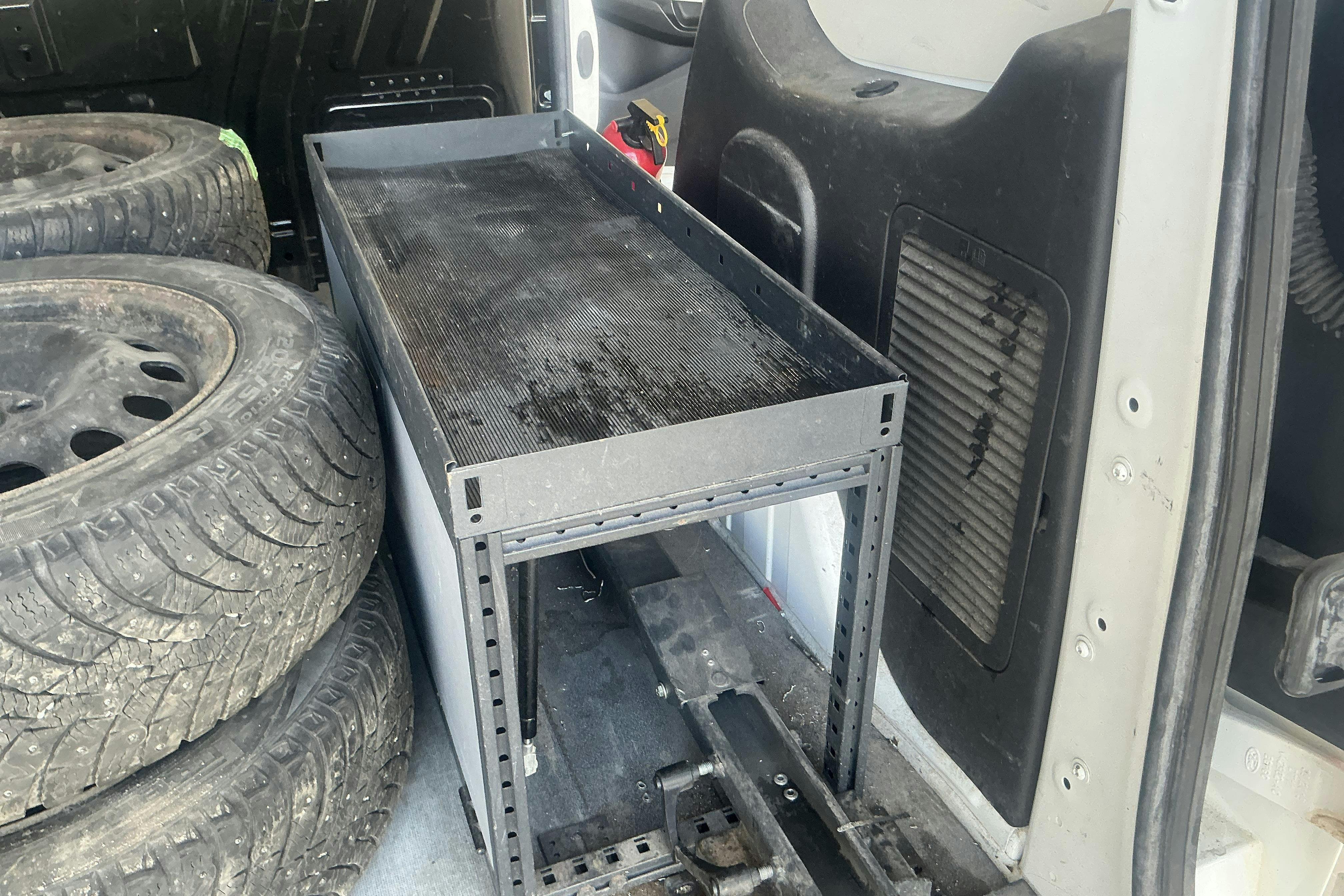 Vehicle Image 13