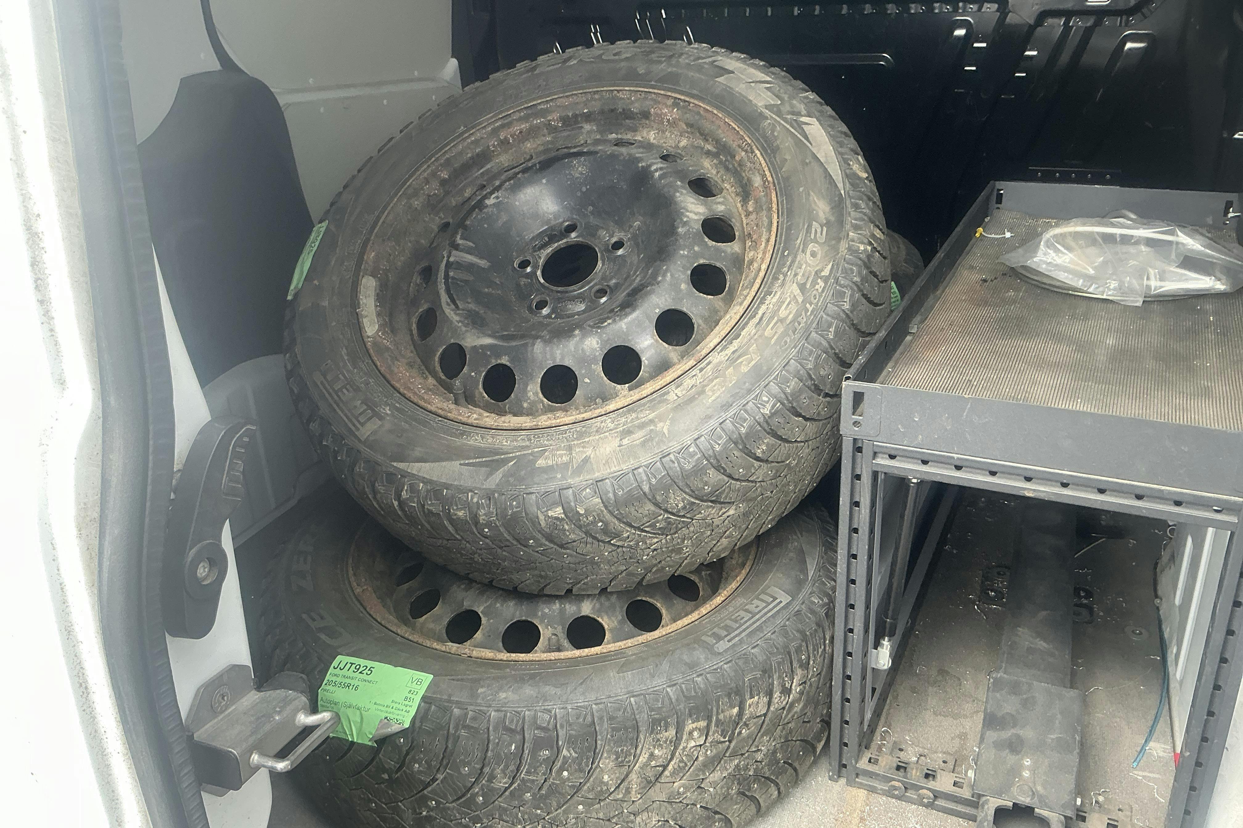 Vehicle Image 14