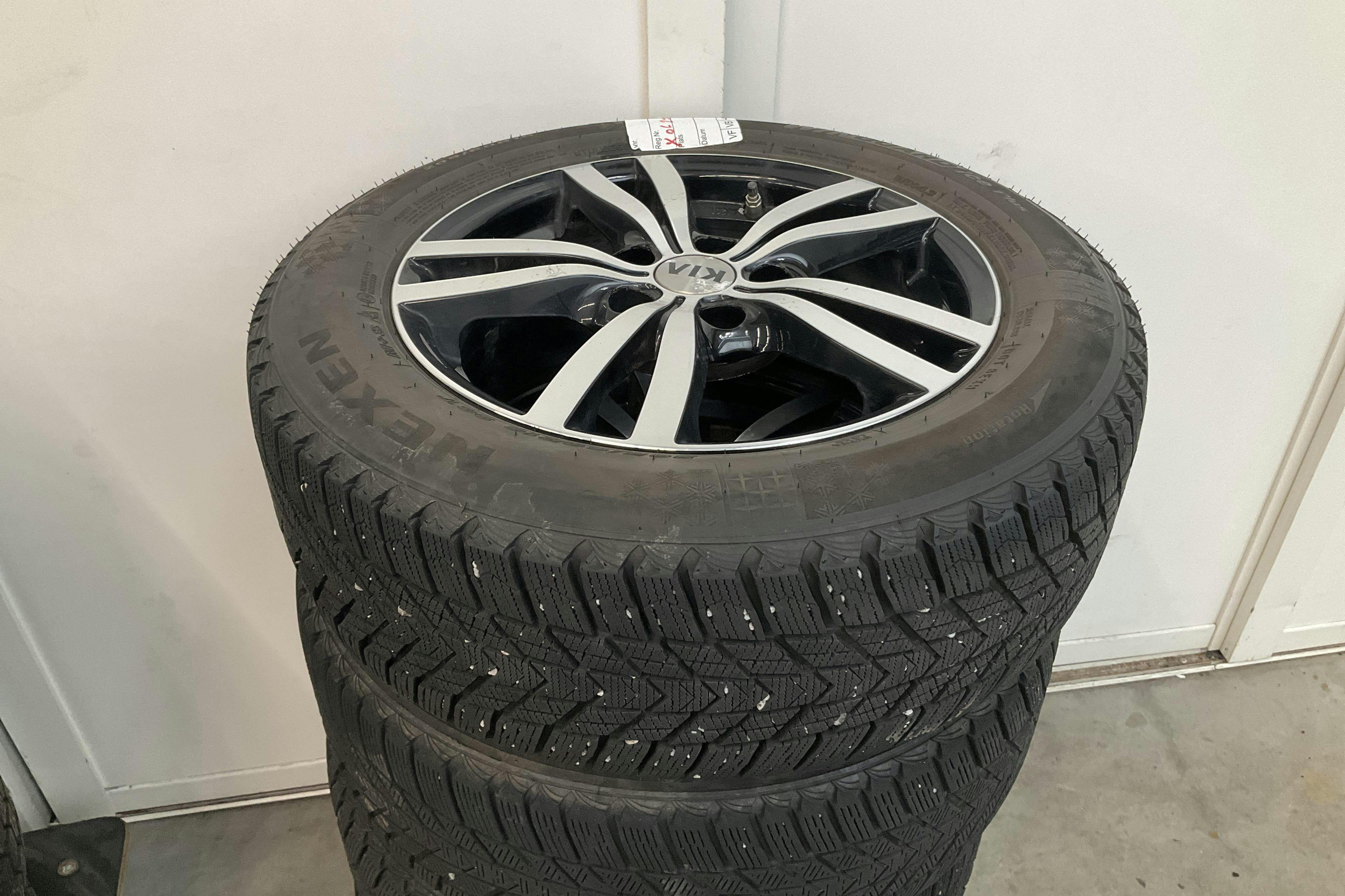 Vehicle Image 14
