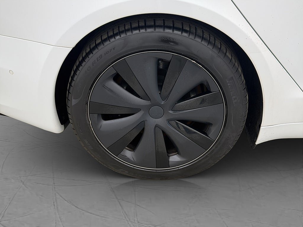 Vehicle Image 36