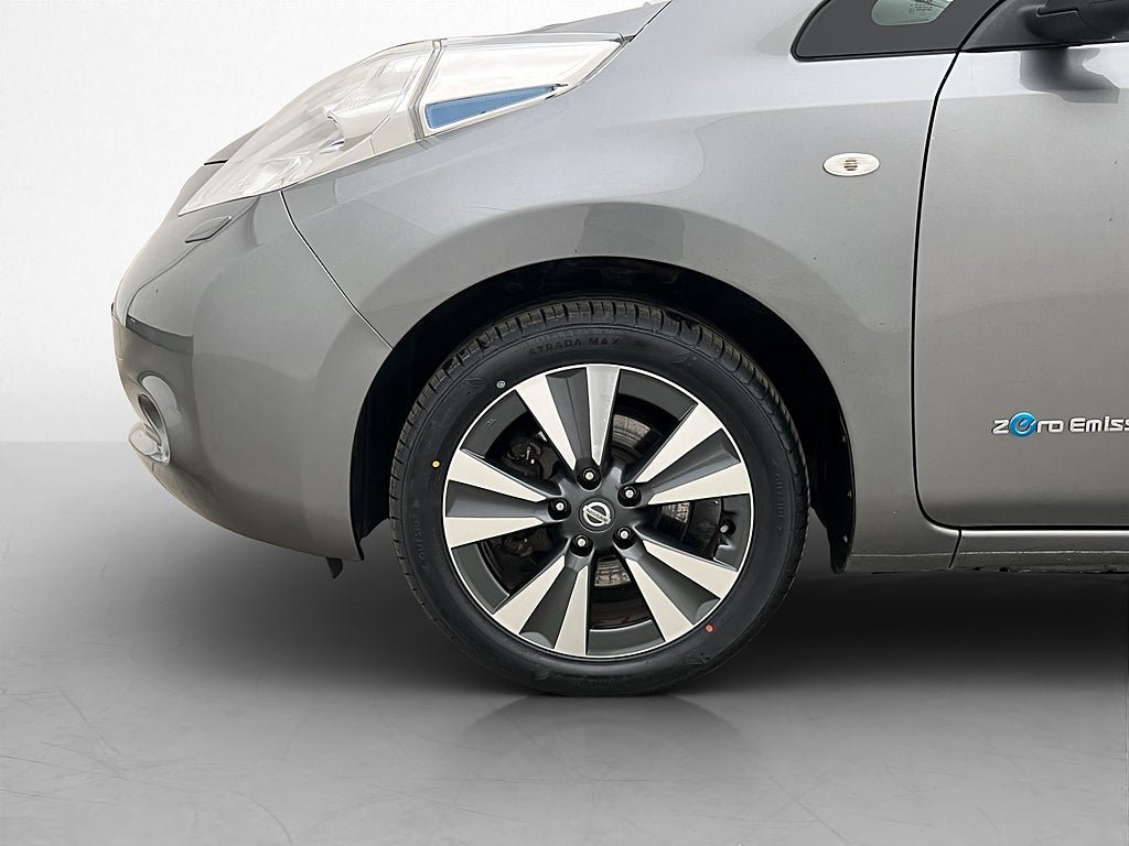 Vehicle Image 30