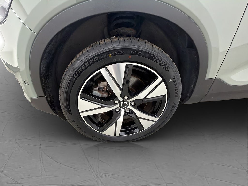 Vehicle Image 37