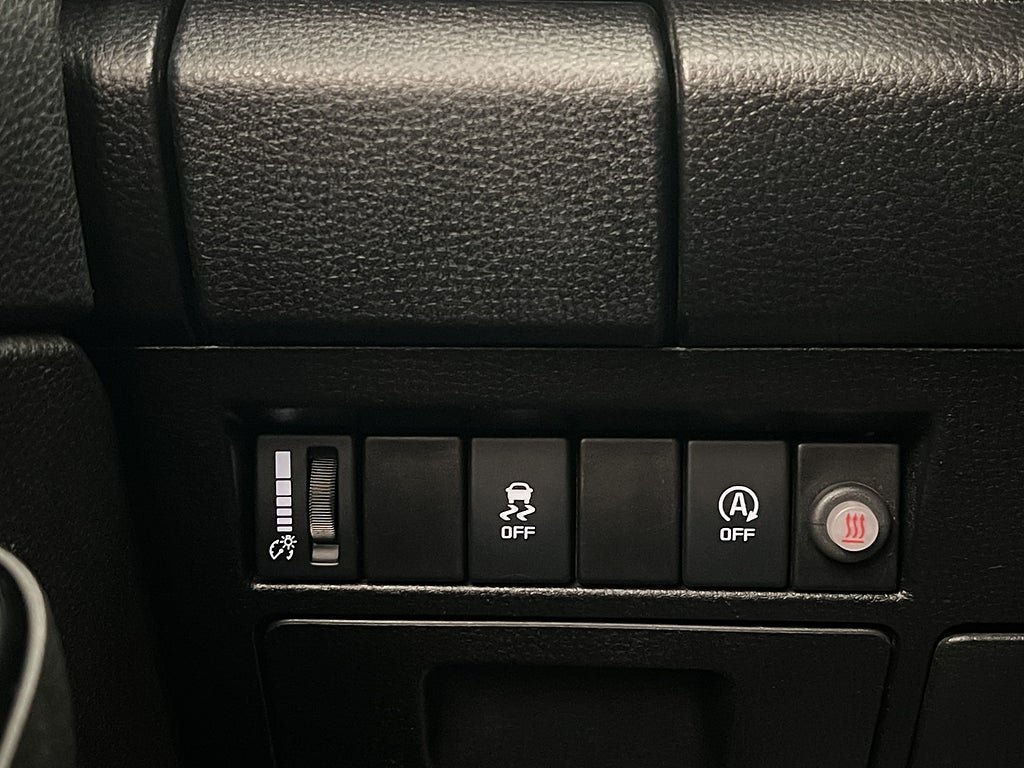 Vehicle Image 17