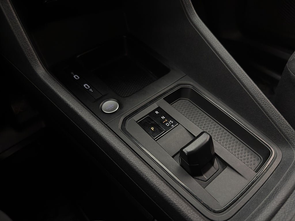 Vehicle Image 26