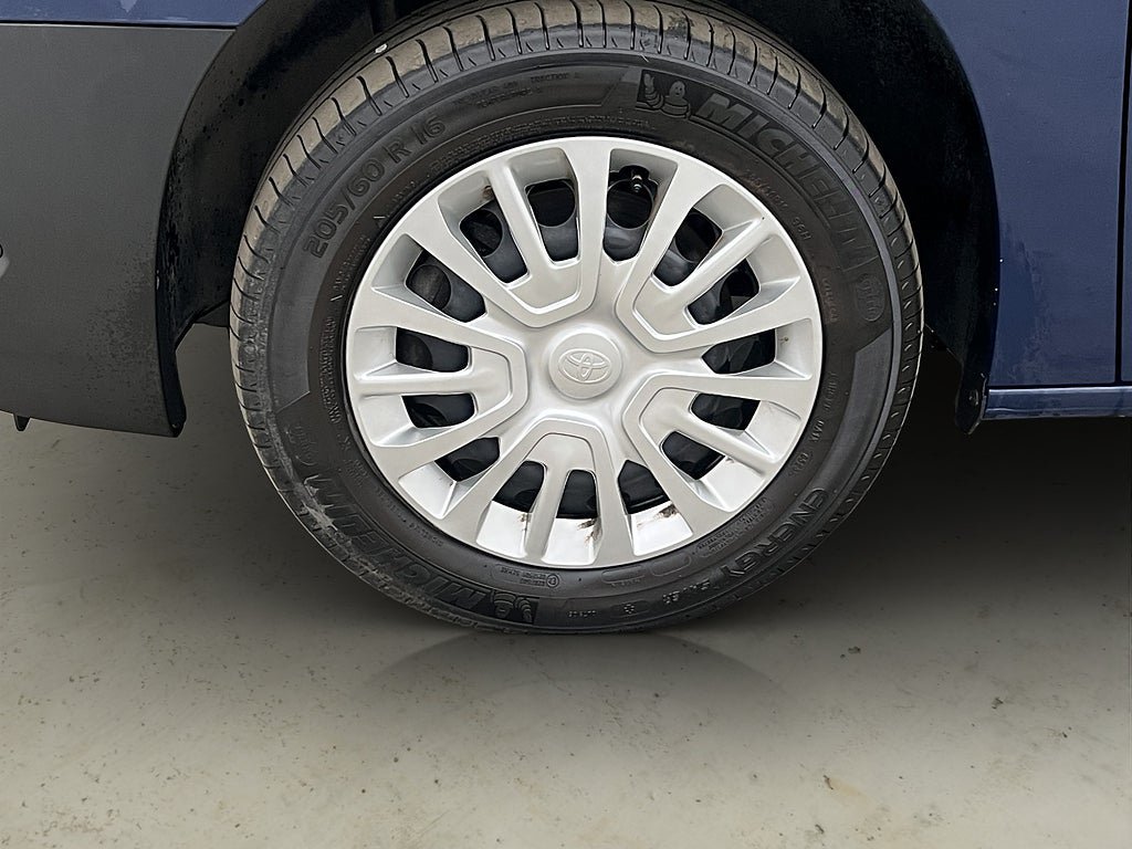 Vehicle Image 26