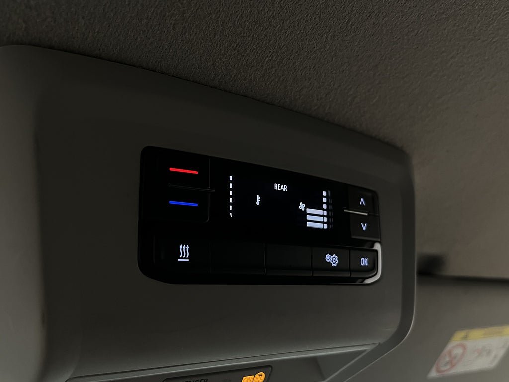 Vehicle Image 29