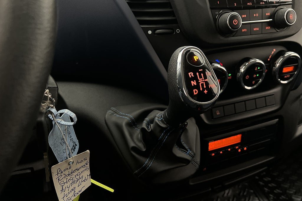 Vehicle Image 22