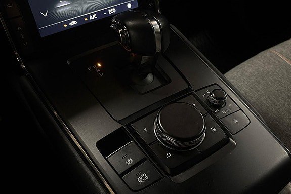 Vehicle Image 26