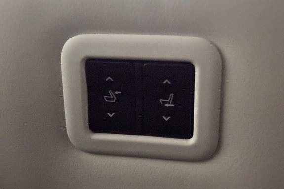 Vehicle Image 29