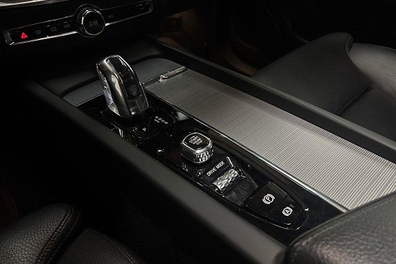 Vehicle Image 29