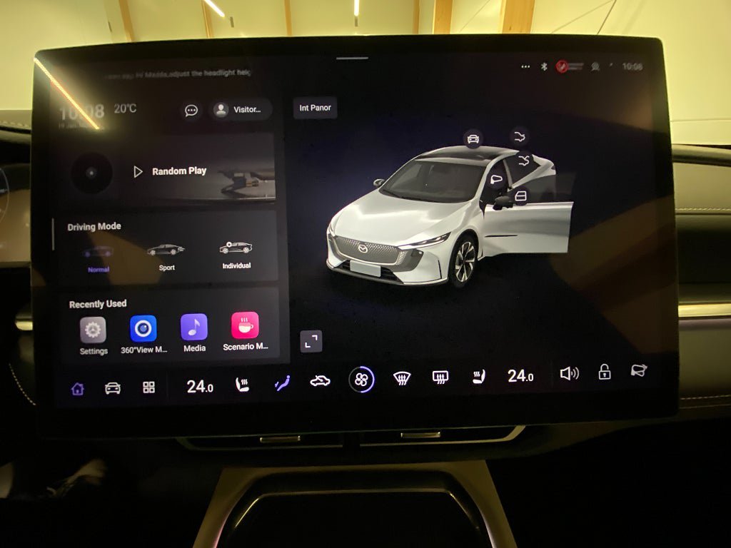 Vehicle Image 12