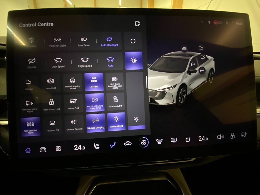 Vehicle Image 13