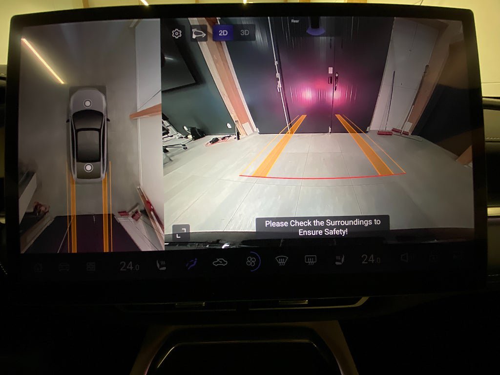 Vehicle Image 14