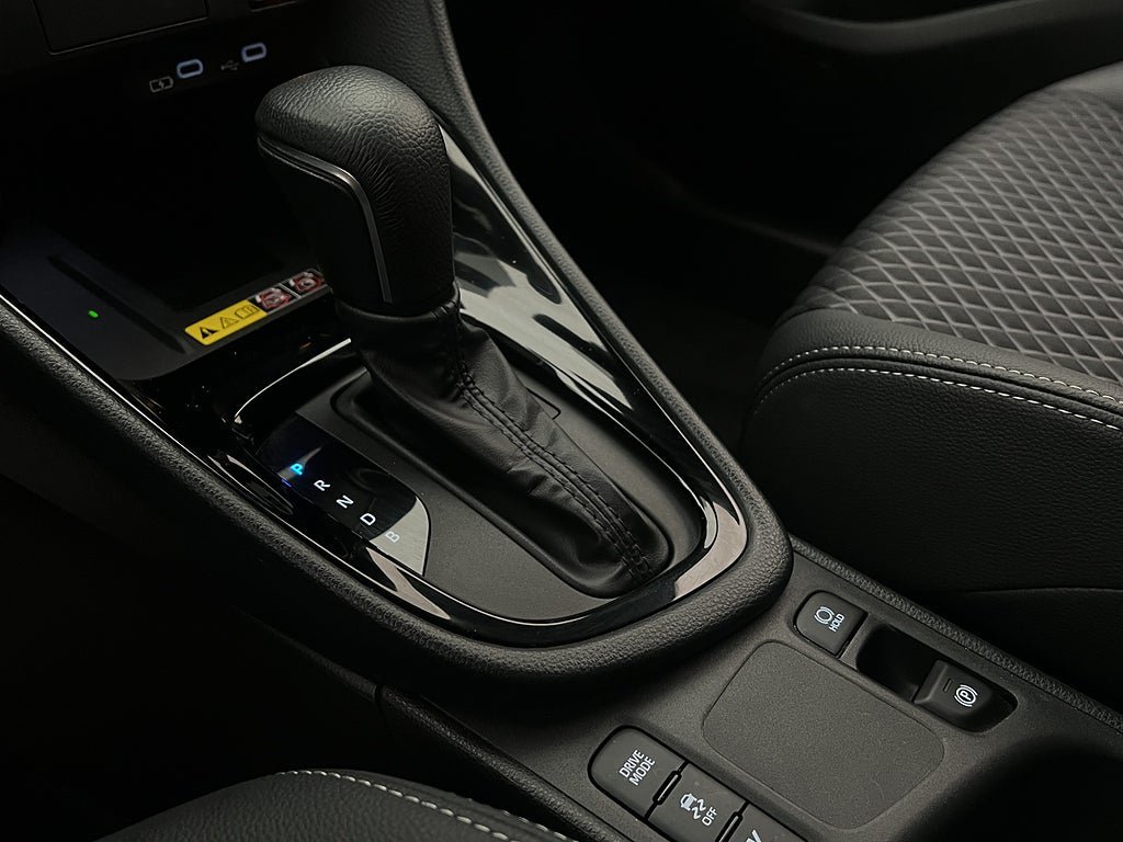 Vehicle Image 21