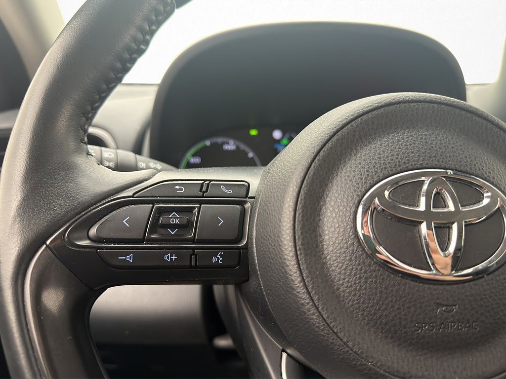 Vehicle Image 15