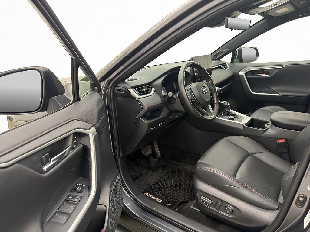 Vehicle Image 11