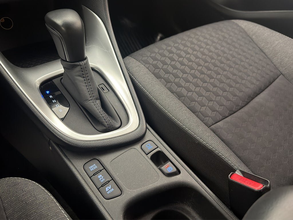 Vehicle Image 24