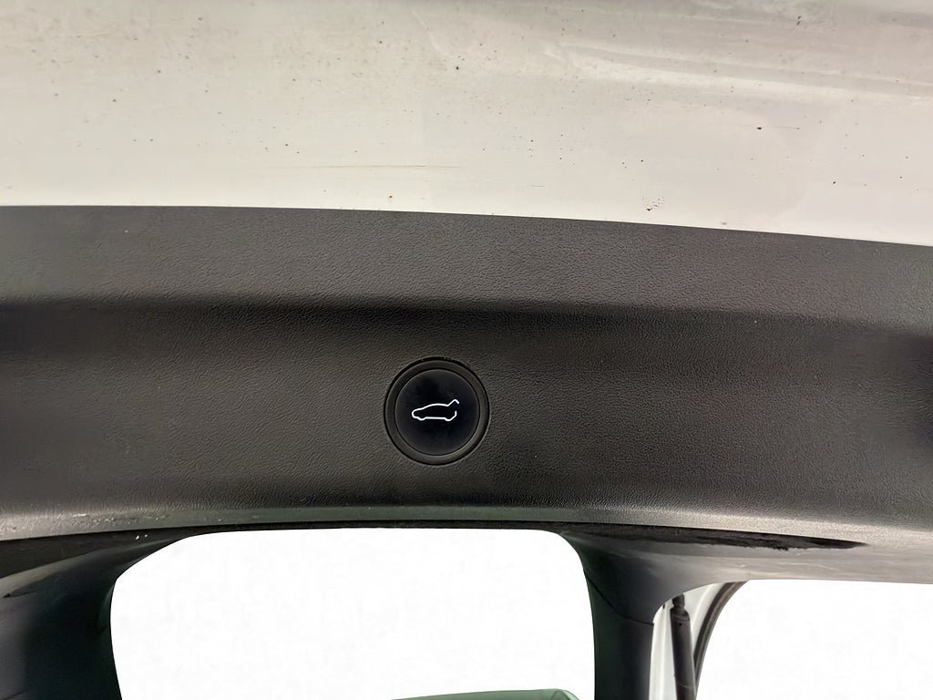 Vehicle Image 27