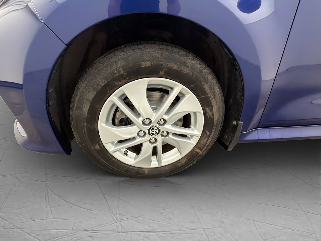 Vehicle Image 30