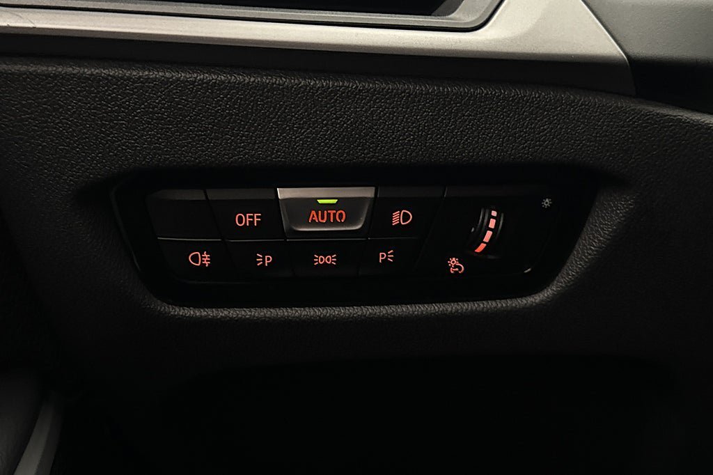 Vehicle Image 29