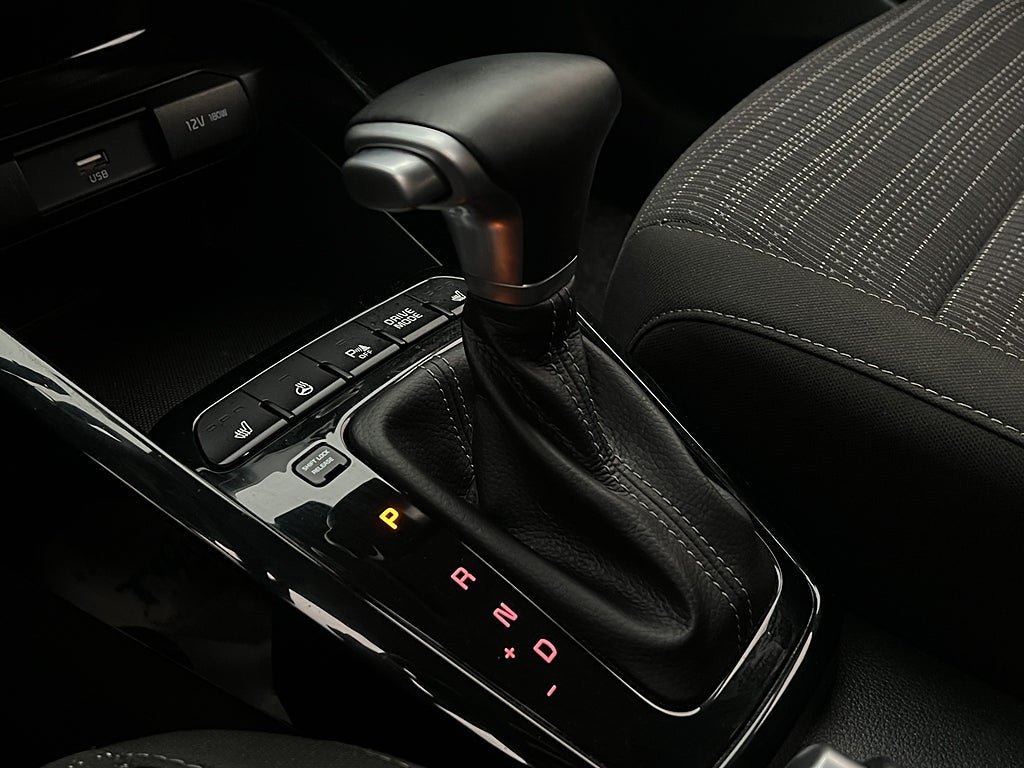 Vehicle Image 18
