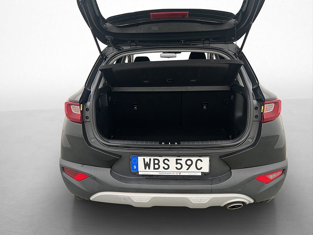 Vehicle Image 23