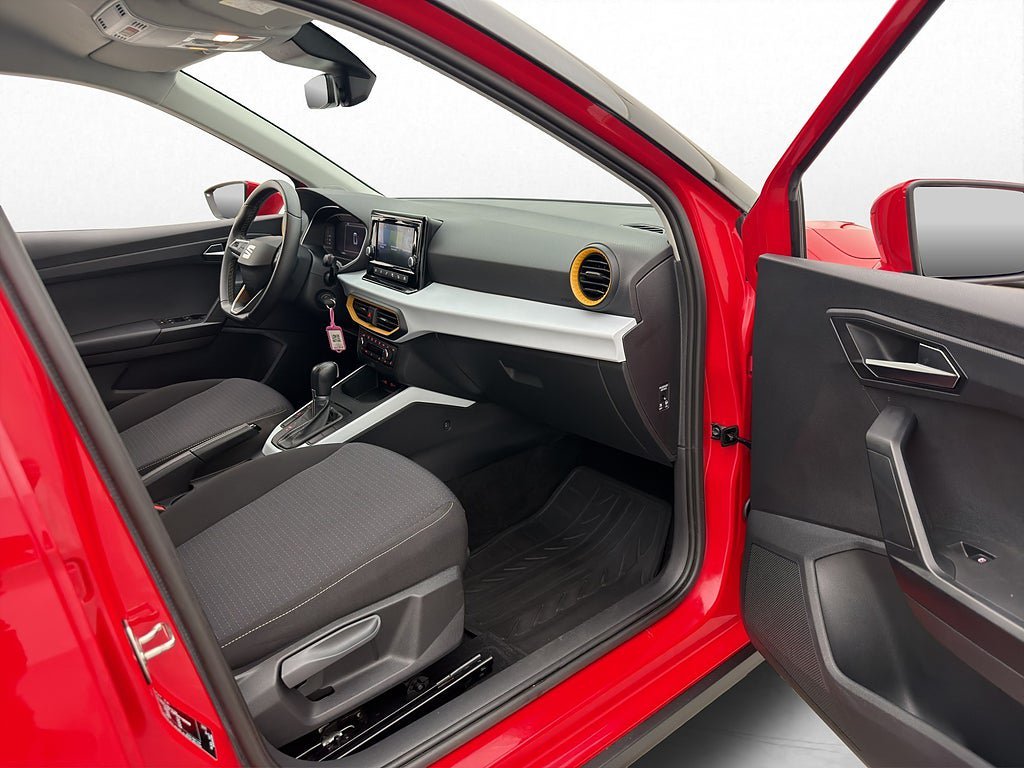 Vehicle Image 21