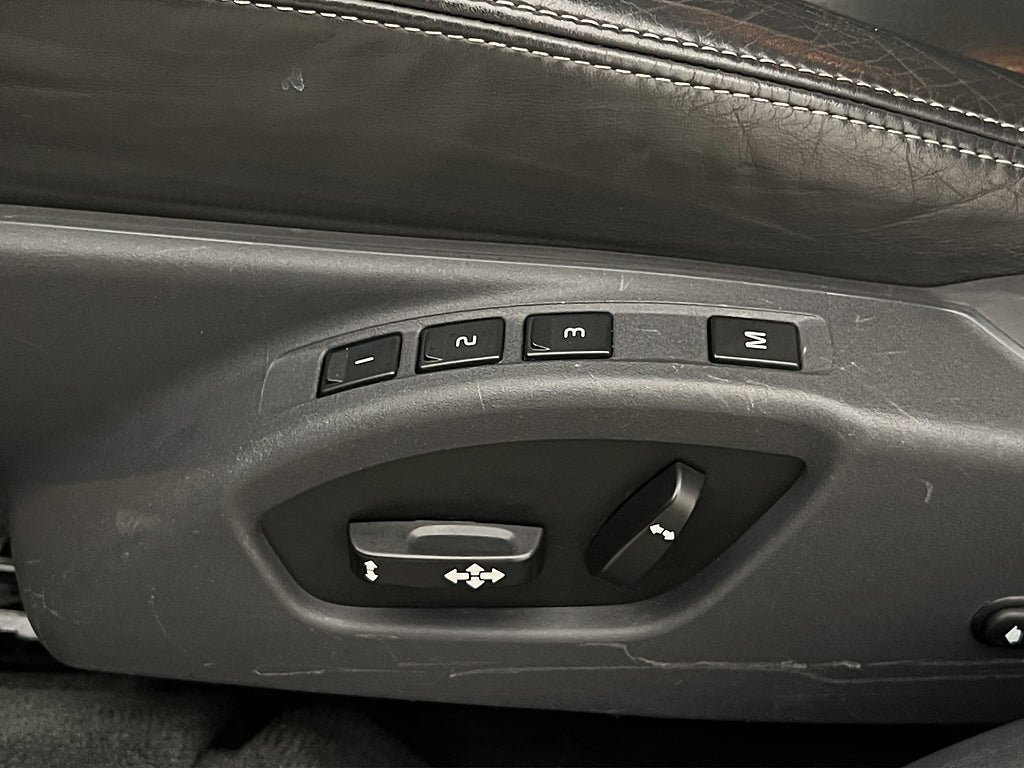 Vehicle Image 28