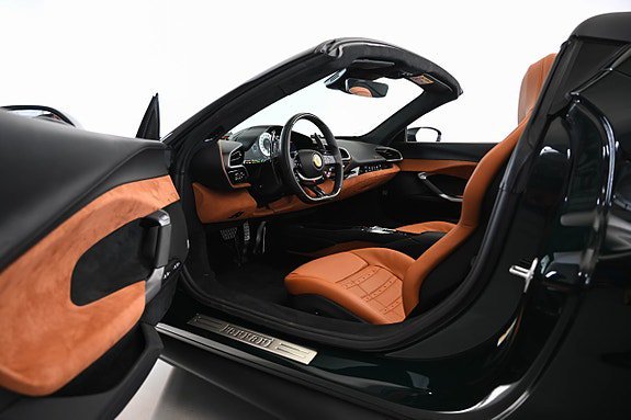 Vehicle Image 24