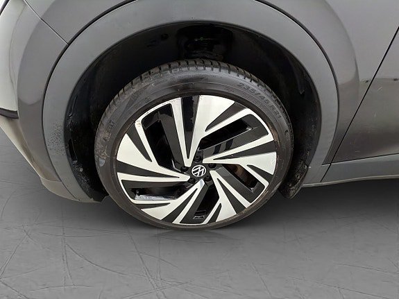 Vehicle Image 38