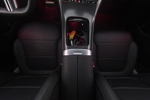 Vehicle Image 18