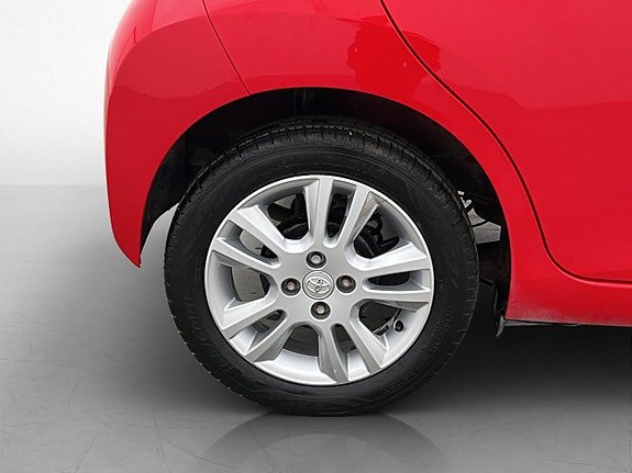 Vehicle Image 20