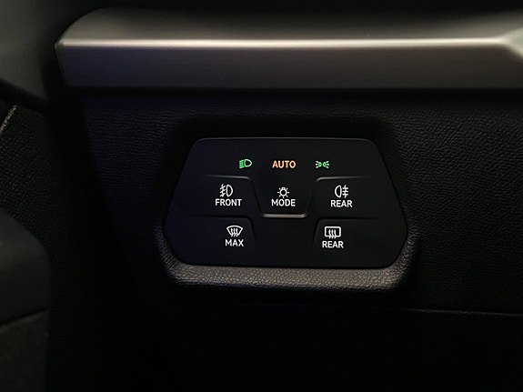 Vehicle Image 26