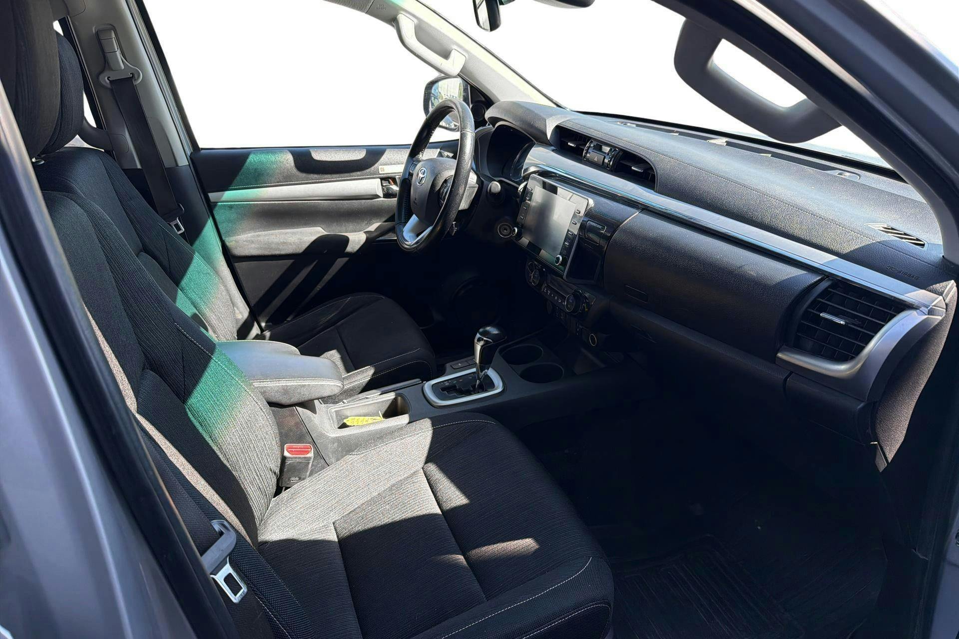 Vehicle Image 7