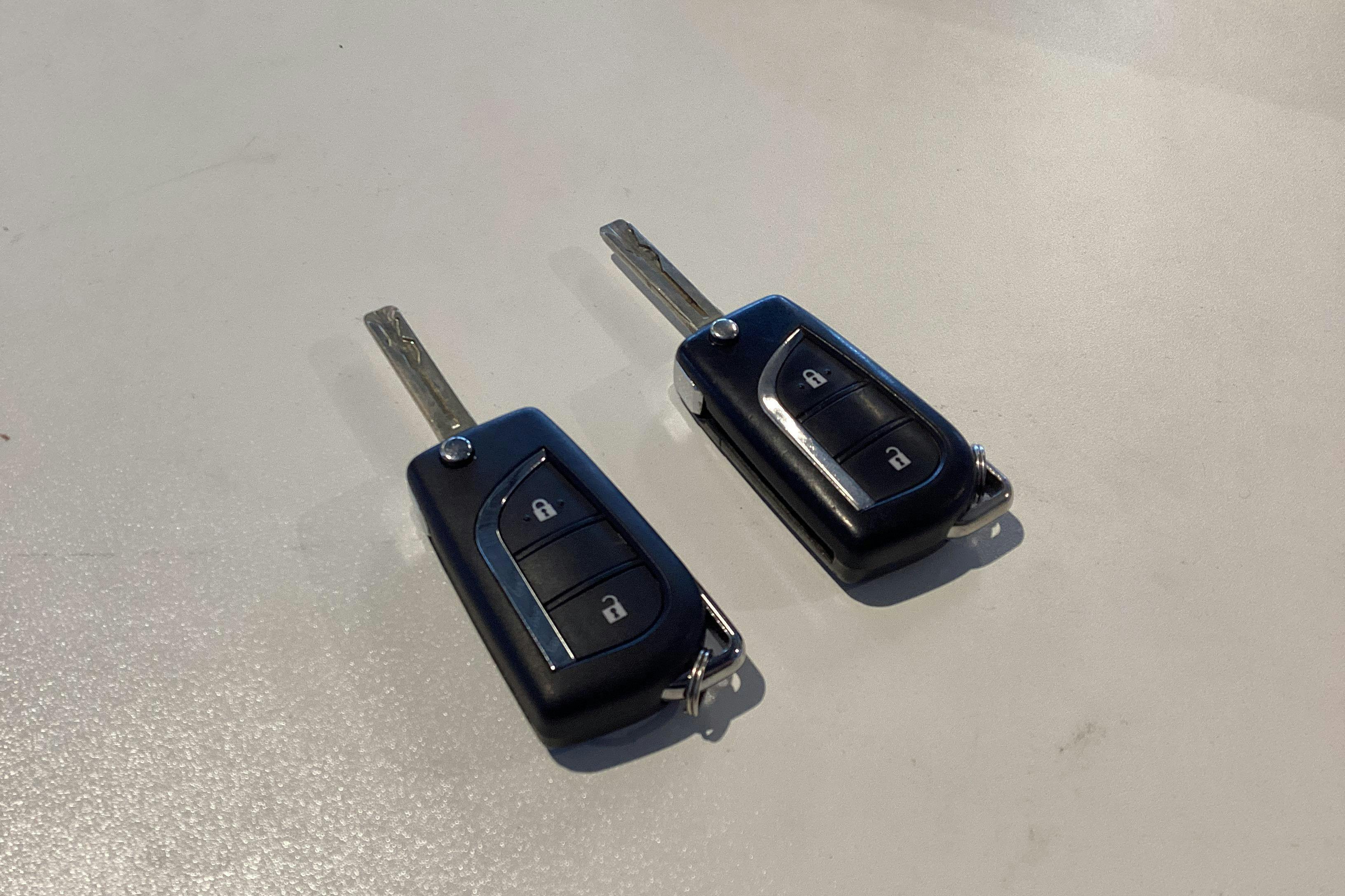 Vehicle Image 15