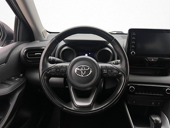 Vehicle Image 11