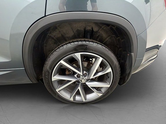 Vehicle Image 33