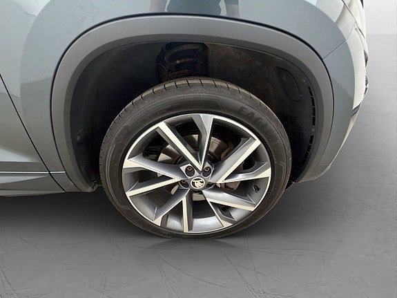 Vehicle Image 35
