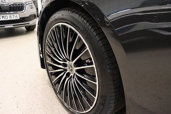 Vehicle Image 38
