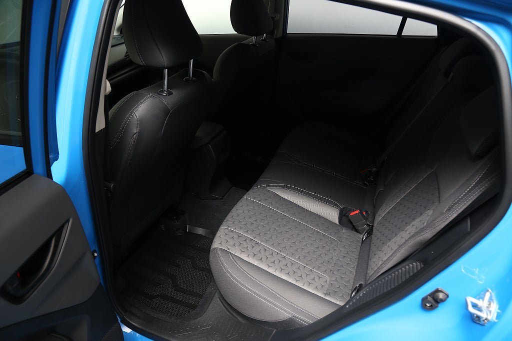 Vehicle Image 23