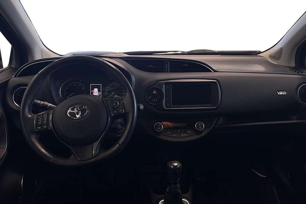 Vehicle Image 7