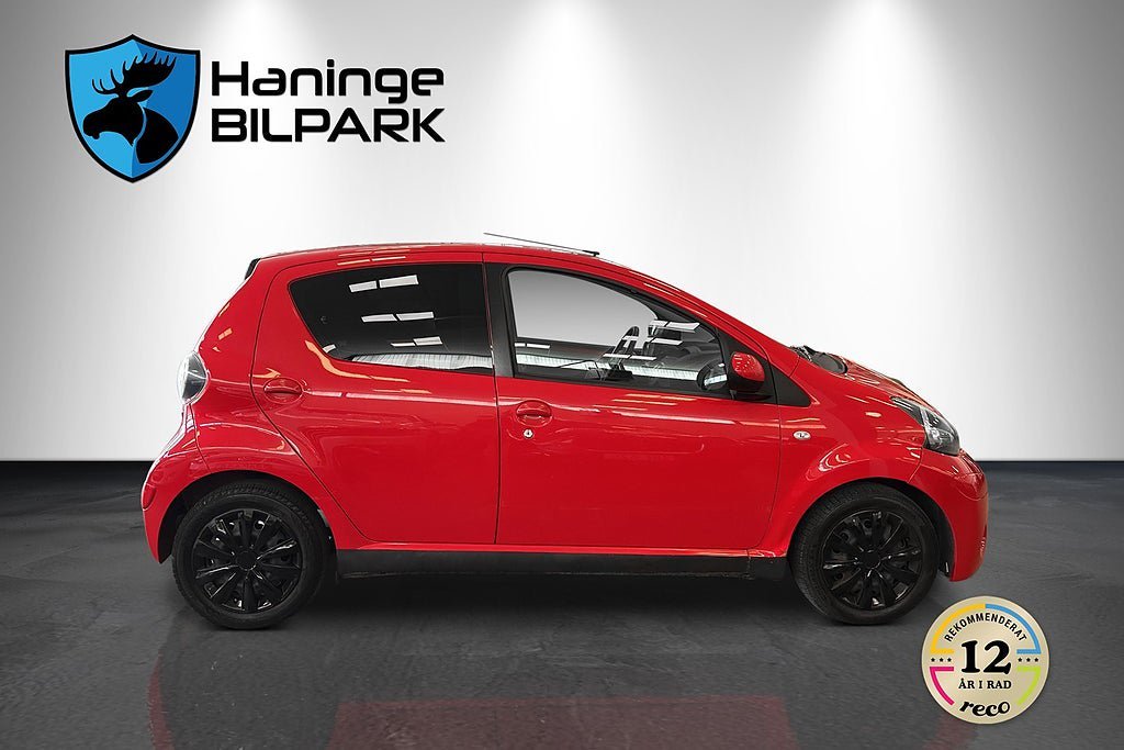 Vehicle Image 7