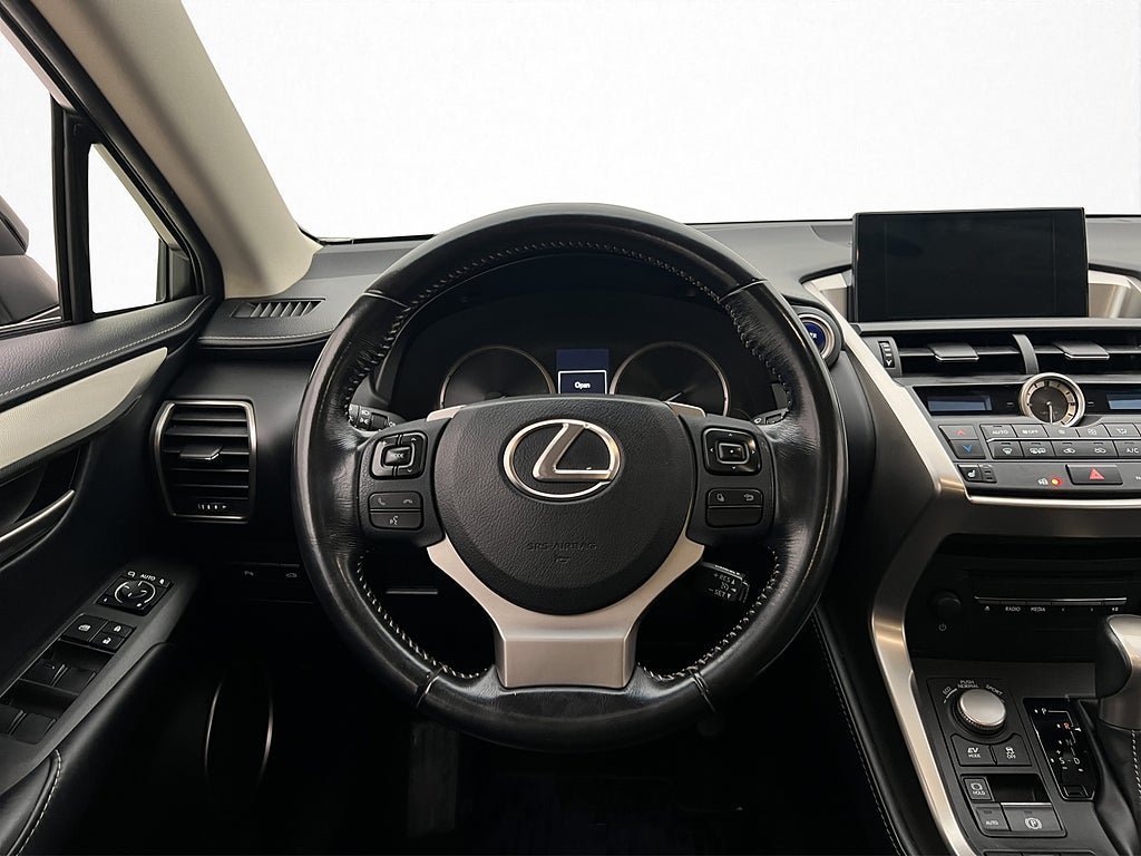 Vehicle Image 19
